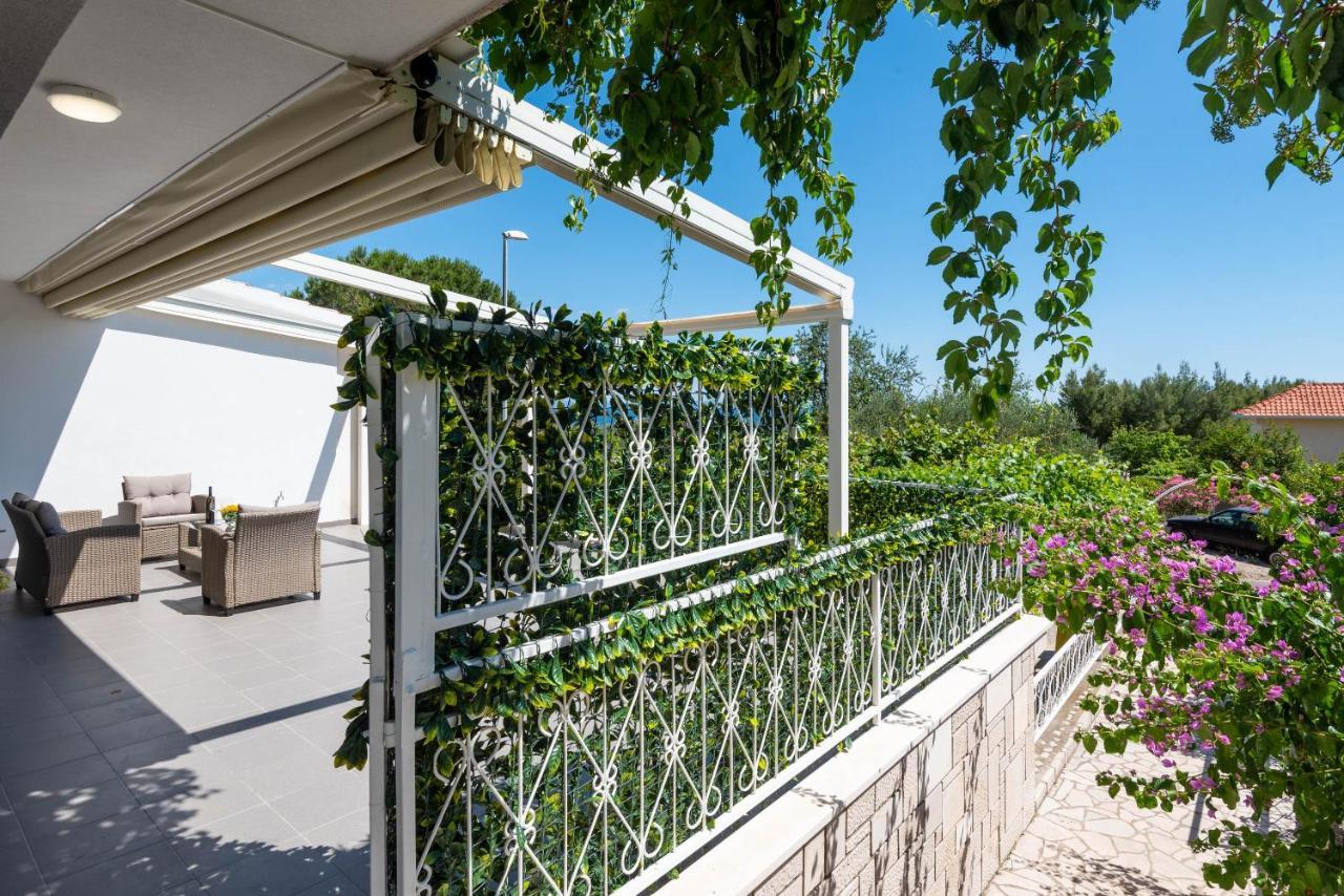 Villa Marina Orebic Exterior photo